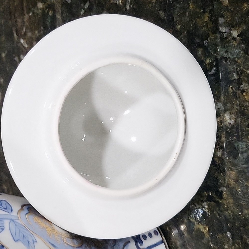 Viintage Gorgeous Andrea by Sadek Floral Ginger Jar #7614 Blue Gold and White - Picture 6 of 8